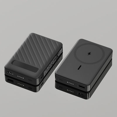 بانک برق مغناطیسی لی پلیمر 15W خروجی بی سیم نوع C محافظت از شارژ بیش از حد